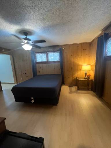 Main picture of 422 Laurel Ave