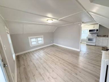 Main picture of 1305 Avon St