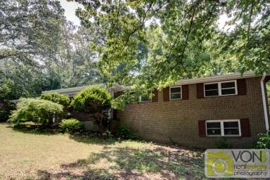 Main picture of 5825 S Bear Dr