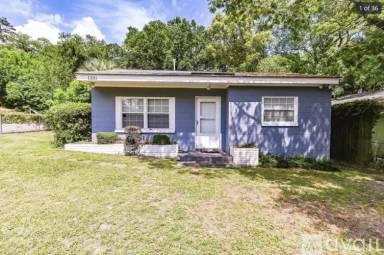 Main picture of 1331 Gibbs Dr