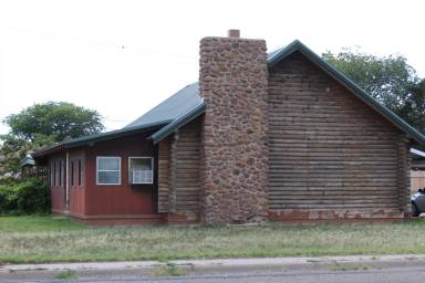 Main picture of 209 E 16th St