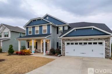 Main picture of 182 Hillmont Dr