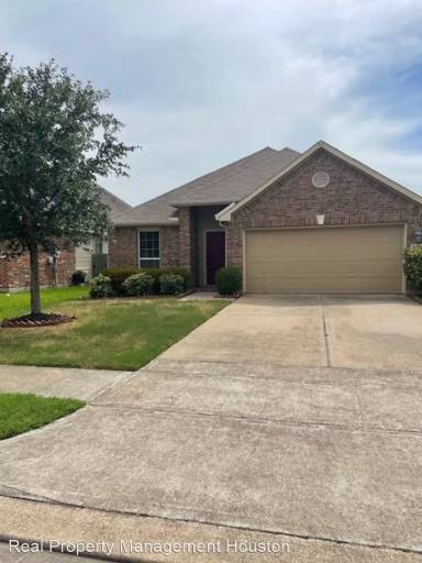 Main picture of 21911 Cascade Hollow Ln