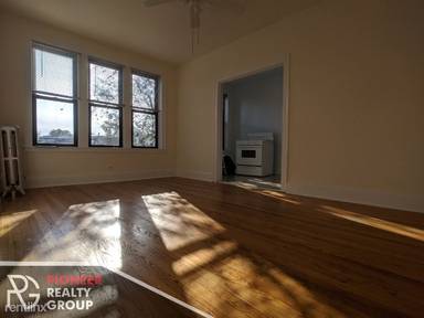 Main picture of 2712 N Milwaukee Ave
