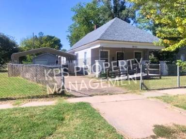 Main picture of 1907 S Palisade Ave
