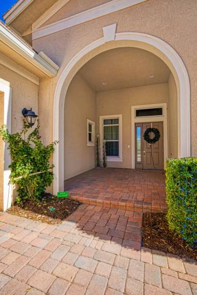 Main picture of 13866 Woodhaven Cir