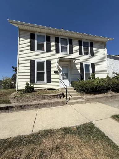 Main picture of 723 Park Ave