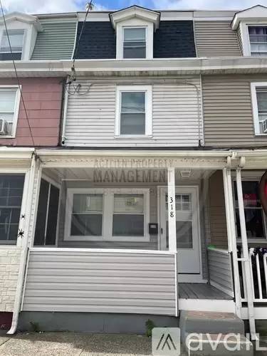 Main picture of 318 Middlesex St