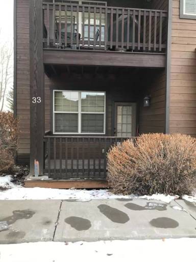 Main picture of 715 Moraine Ct