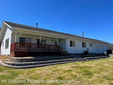 Main picture of 2720 Old Fort Rd