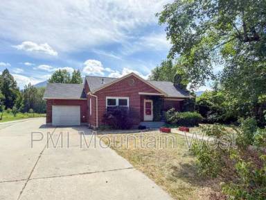 Main picture of 872 N Main St