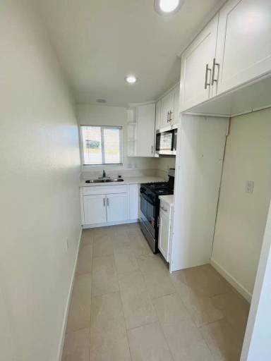 Main picture of 207 W Main St