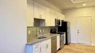 Main picture of 6400 Haverford Ave