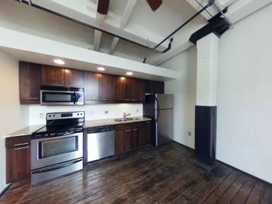 Main picture of 110 S 15th St