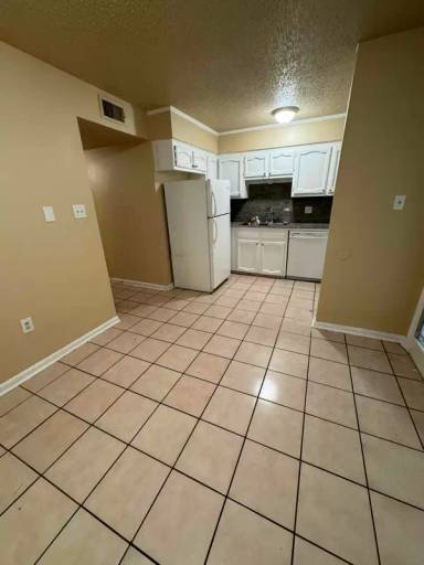 Main picture of 40468 W Hernandez Ave