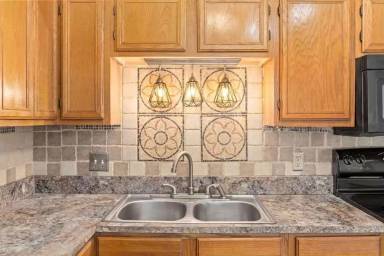 Main picture of 4013 SW Sunflower Ln