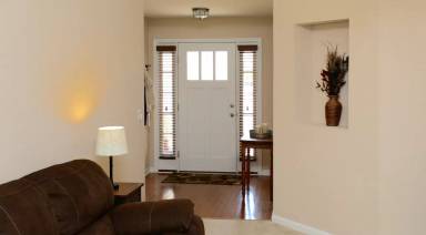 Main picture of 237 Bender St