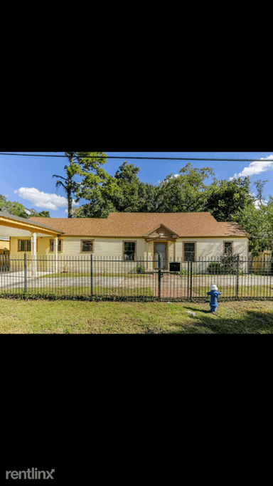 Main picture of 7025 Foster St