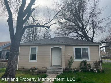 Main picture of 502 Benson St
