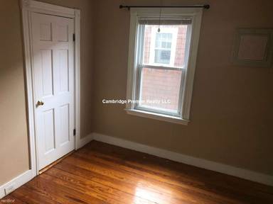 Main picture of 26 Camp St
