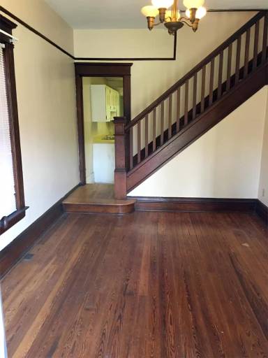 Main picture of 901 11th Ave