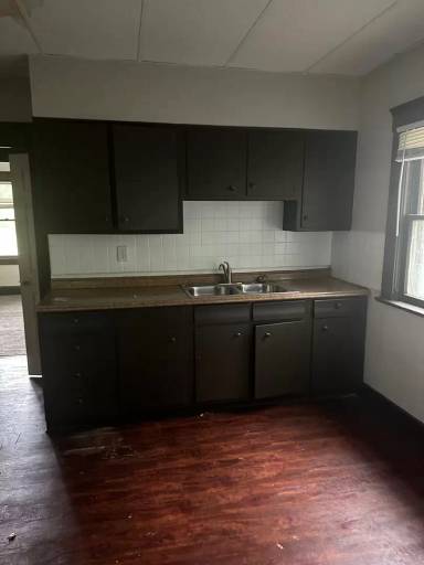 Main picture of 10908 Mount Overlook Ave