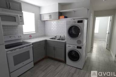Main picture of 845 N 2nd St