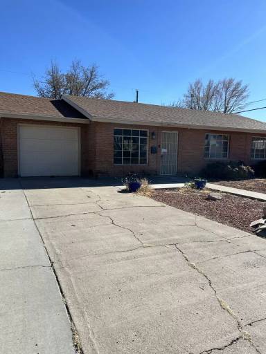 Main picture of 2314 Hendola Dr NE