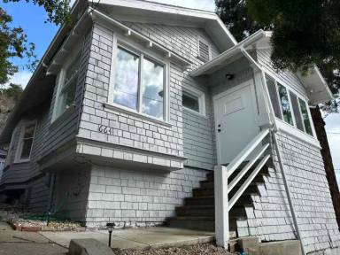 Main picture of 664 Brooklyn Ave