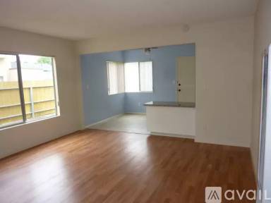 Main picture of 1435 Manhattan Beach Blvd