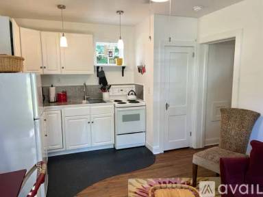 Main picture of 375 Weaverville Rd