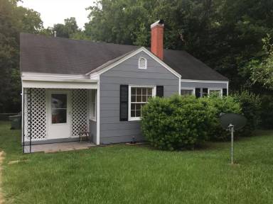 Main picture of 2534 Poplar St