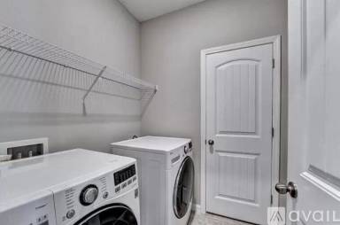 Main picture of 517 Headwind Way