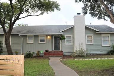 Main picture of 400 Rittiman Rd