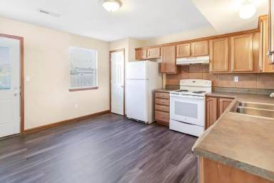 Main picture of 1009 Higgins St