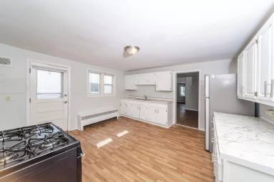 Main picture of 200 Stow Ave