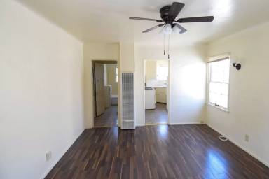 Main picture of 807 W 30th St.