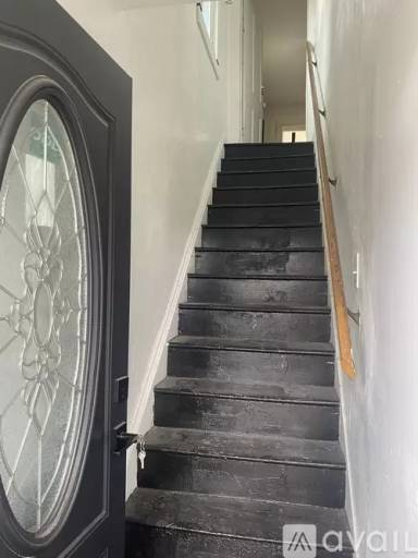 Main picture of 1432 W Locust St