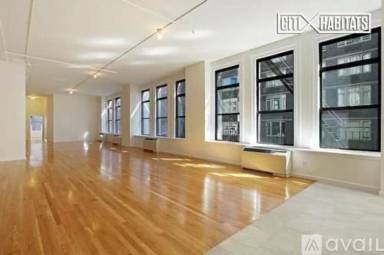 Main picture of 93 Leonard St