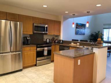 Main picture of 75-6060 Kuakini Hwy