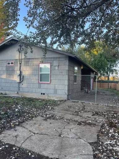 Main picture of 350 Wilkie St