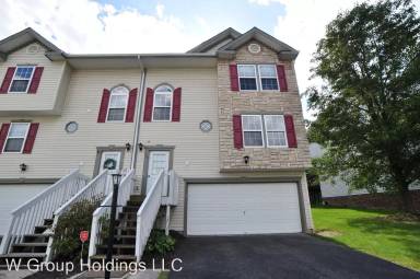 Main picture of 140 Mountain Dr