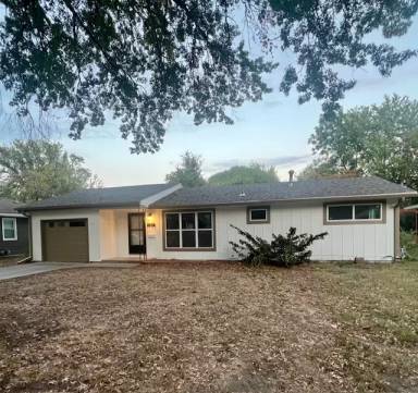 Main picture of 1934 Emerald Dr