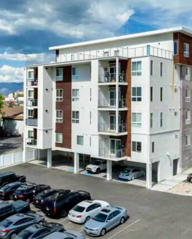 Main picture of 2101 N Main St