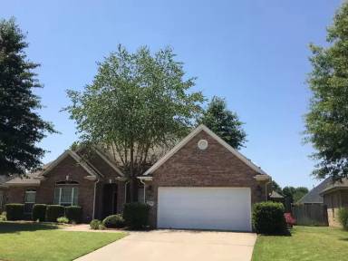 Main picture of 5604 S 42nd St