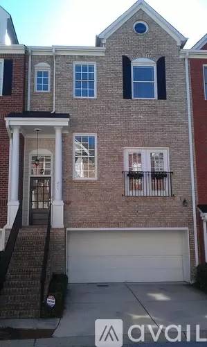 Main picture of 211 Creekway Xing SE