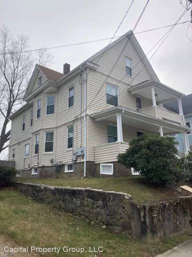 Main picture of 32 Cutler St