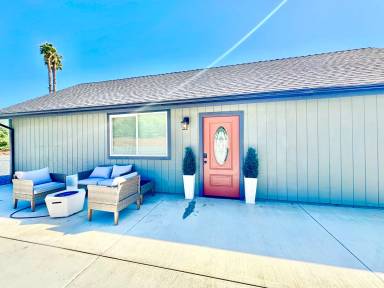 Main picture of 9431 W Lilac Rd