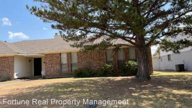 Main picture of 804 Red Bud Dr