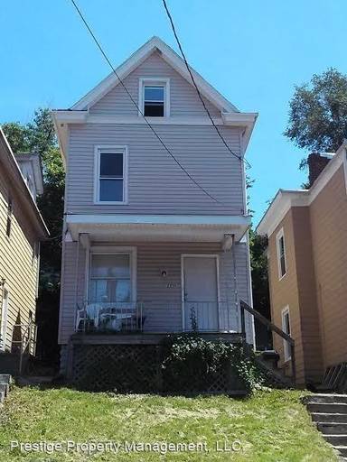 Main picture of 2314 Victor St